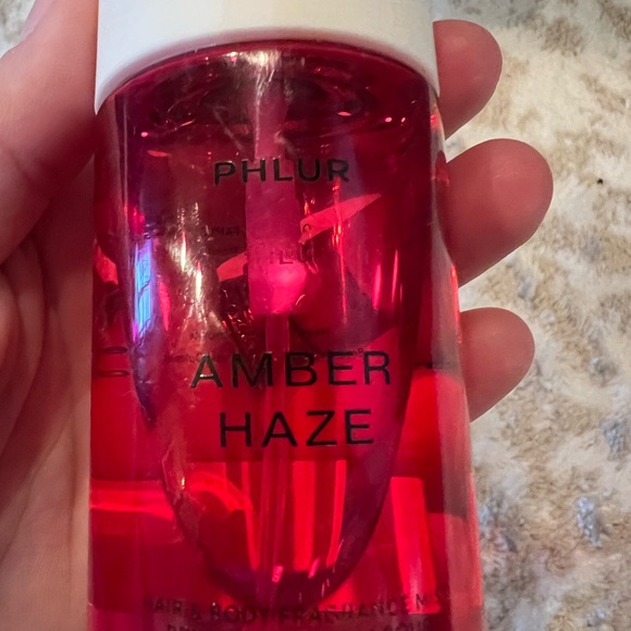 Phlur Amber Haze Body mist and 2 additional mist - Picture 4 of 9